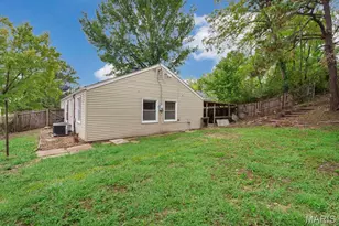 1200 San Jacinto Ct, Saint Louis, MO 63139 - Photo 16