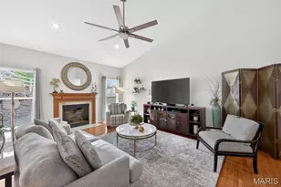 1716 Moss Rock Dr, Saint Charles, MO 63303 - Photo 4