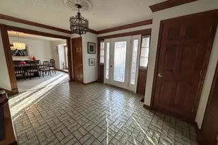 274 Falling Leaves Ct, Creve Coeur, MO 63141 - Photo 10