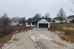 10486 Ponderosa Dr, Foristell, MO 63348 - Photo 2