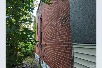 2205 Osage Street, Saint Louis, MO 63118 - Photo 2