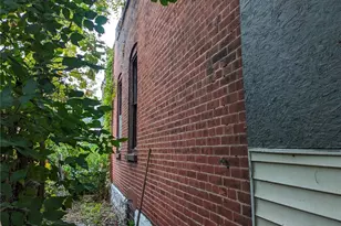 2205 Osage St, Saint Louis, MO 63118 - Photo 2