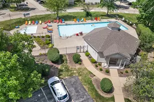 808 Sugar Valley Ct, Saint Peters, MO 63376 - Photo 2