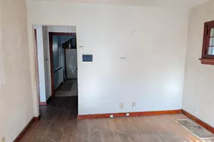 7041 Garesche Ave, Jennings, MO 63136 - Photo 2