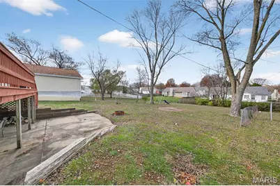 505 Blumhoff Avenue, Wentzville, MO 63385 - Photo 2