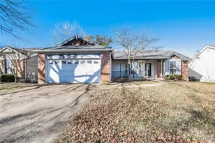 628 Bugle Run Dr, Florissant, MO 63034 - Photo 1