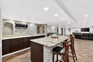 82 N Hillview Dr, Saint Peters, MO 63376 - Photo 64