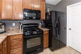 8039 Pinetop Dr, Unincorporated, MO 63129 - Photo 10