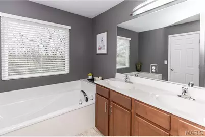 8039 Pinetop Drive, Unincorporated, MO 63129 - Photo 18