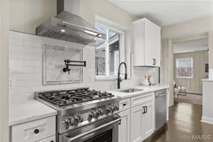 8361 Big Bend Blvd, Webster Groves, MO 63119 - Photo 12