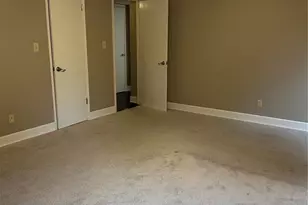 698 Trailcrest Ct, Kirkwood, MO 63122 - Photo 18