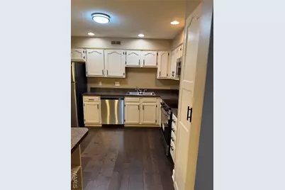 698 Trailcrest Court #5, Kirkwood, MO 63122 - Photo 4