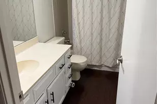 698 Trailcrest Ct, Kirkwood, MO 63122 - Photo 28