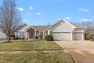 842 Brockwell Dr, Dardenne Prairie, MO 63368 - Photo 2