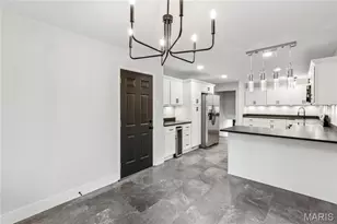 1910 Apple Blossom Ct, Florissant, MO 63031 - Photo 10