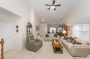 160 Baxter Commons Dr, Manchester, MO 63011 - Photo 6