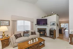 160 Baxter Commons Dr, Manchester, MO 63011 - Photo 4