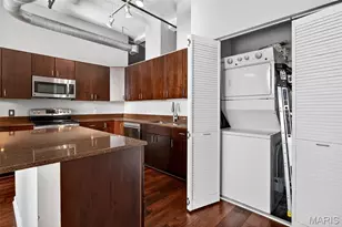 1501 Locust St, Saint Louis, MO 63103 - Photo 14