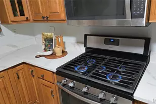 9738 Crestwick Dr, Sunset Hills, MO 63128 - Photo 18