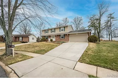 202 Wildbrier Drive, Ballwin, MO 63011 - Photo 2