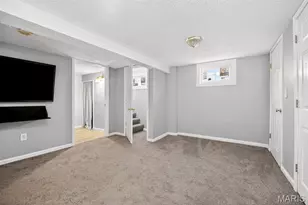 1923 Clare Ct, Saint Louis, MO 63114 - Photo 16