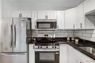 915 Trianon Ln, Unincorporated, MO 63011 - Photo 22