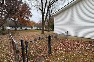 12113 La Padera Ln, Florissant, MO 63033 - Photo 2