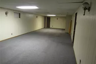 42 Harneywold Dr, Saint Louis, MO 63136 - Photo 12