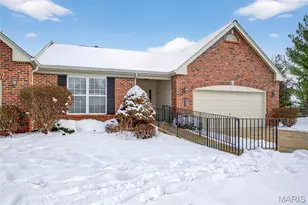 912 Waterford Villas Ct, Lake Saint Louis, MO 63367 - Photo 1