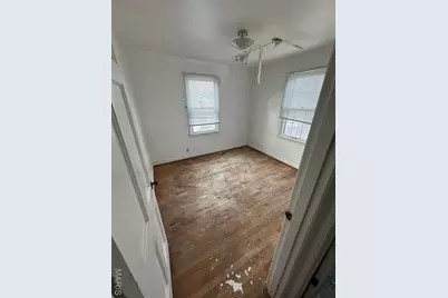 8139 Blanchard Drive, Berkeley, MO 63134 - Photo 10