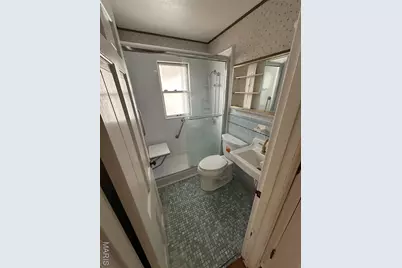 8139 Blanchard Drive, Berkeley, MO 63134 - Photo 12