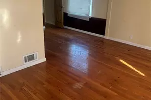 8139 Blanchard Dr, Berkeley, MO 63134 - Photo 6