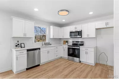 512 Chele Drive, Unincorporated, MO 63304 - Photo 8