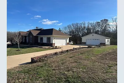 812 Hillcrest Drive, Robertsville, MO 65066 - Photo 1