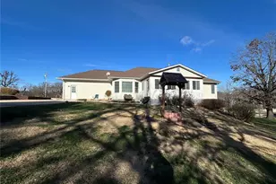 812 Hillcrest Dr, Robertsville, MO 65066 - Photo 8