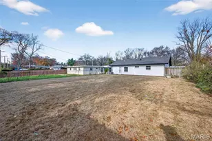 8408 Engler Ave, Saint John, MO 63114 - Photo 32