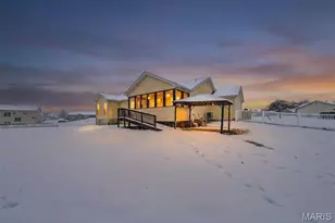 420 Paddington Ct, Troy, MO 63379 - Photo 2