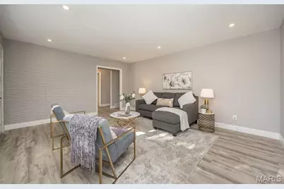 10081 Thorpe Avenue, Saint Louis, MO 63114 - Photo 12