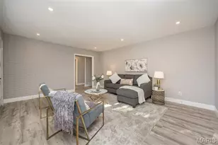 10081 Thorpe Ave, Saint Louis, MO 63114 - Photo 12