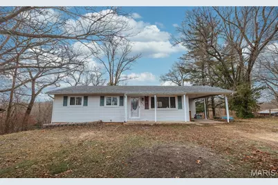 450 Hillcrest Drive, Bourbon, MO 65441 - Photo 1