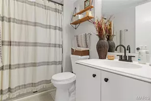 10429 Corbeil Dr, Saint Louis, MO 63146 - Photo 12