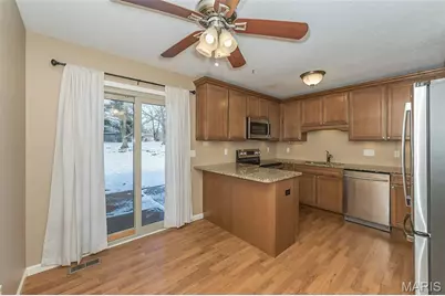 11829 Sologne Court, Maryland Heights, MO 63043 - Photo 14