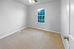 5655 Chalet Hill Dr, Saint Louis, MO 63129 - Photo 4