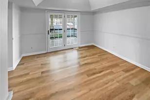 5655 Chalet Hill Dr, Saint Louis, MO 63129 - Photo 12