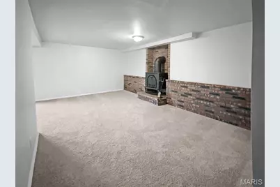 5655 Chalet Hill Drive, Saint Louis, MO 63129 - Photo 14