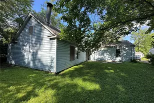 9833 Dennis Dr, Riverview, MO 63136 - Photo 18
