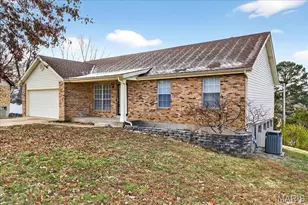 2952 Flower Ln, Saint Louis, MO 63129 - Photo 2