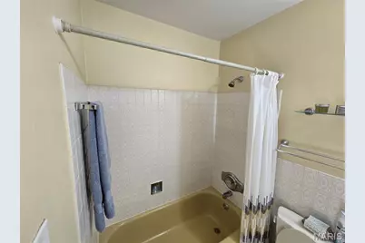 12136 La Padera Lane, Florissant, MO 63033 - Photo 12