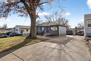 8924 Anchor Dr, Saint Louis, MO 63123 - Photo 2