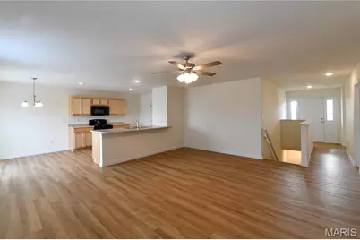 601 Fence Row Drive, Wentzville, MO 63385 - Photo 6